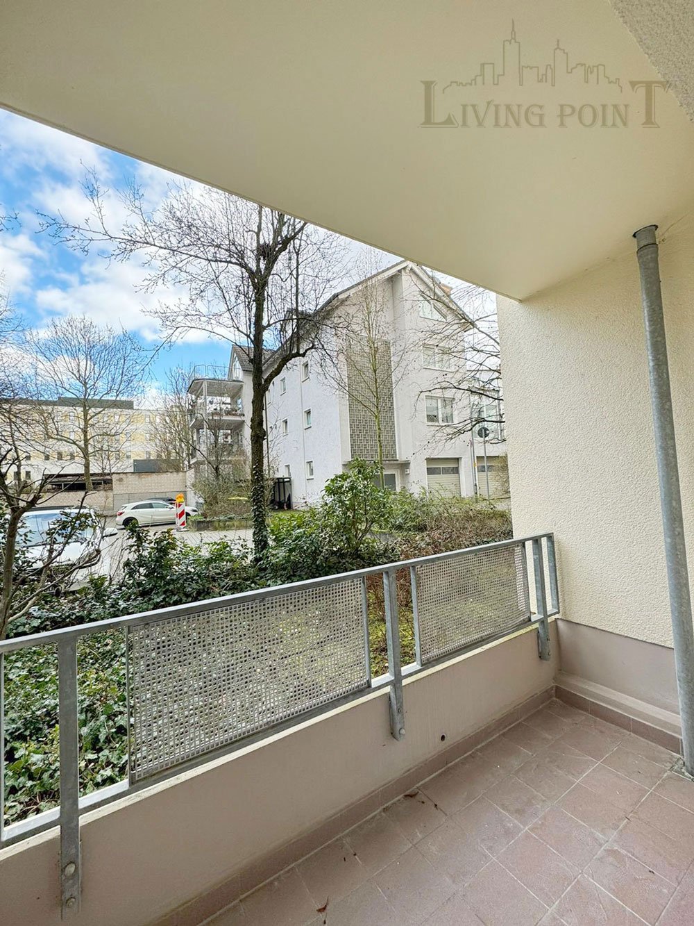 °°° PROVISIONSFREI FÜR KÄUFER °°° Vermietete 3-Zi. Whg. mit EBK, TERRASSE &amp; LOGGIA