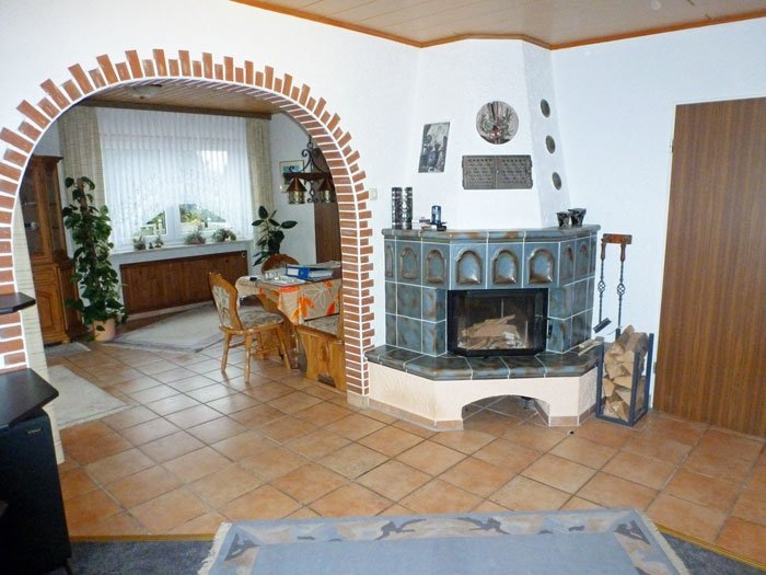 *** WAHRE FAMILIEN-IDYLLE *** Freistehendes 6-Zimmer EFH mit großem Pracht-Grundstück
