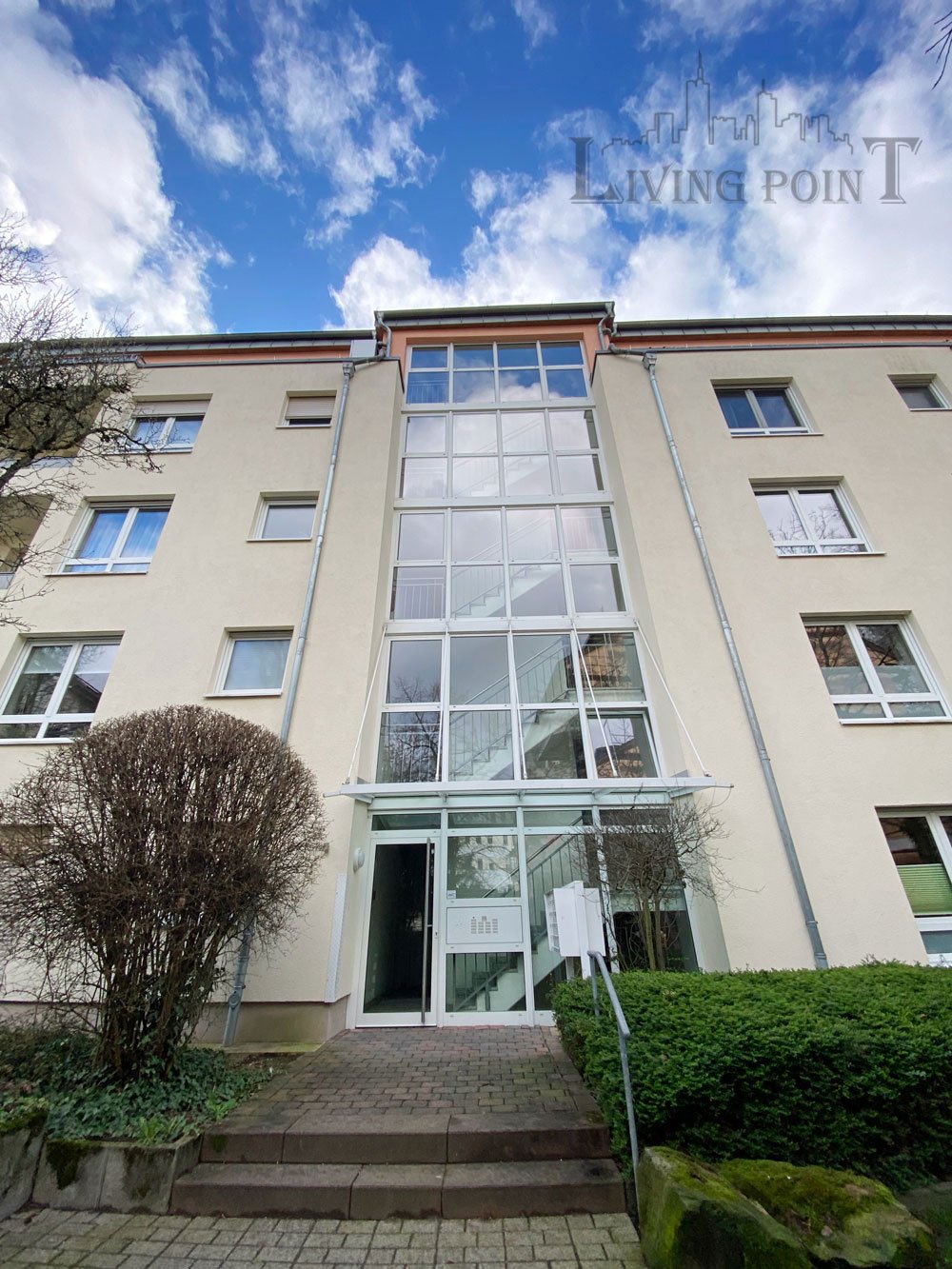 °°° PROVISIONSFREI FÜR KÄUFER °°° Vermietete 3-Zi. Whg. mit EBK, TERRASSE & LOGGIA