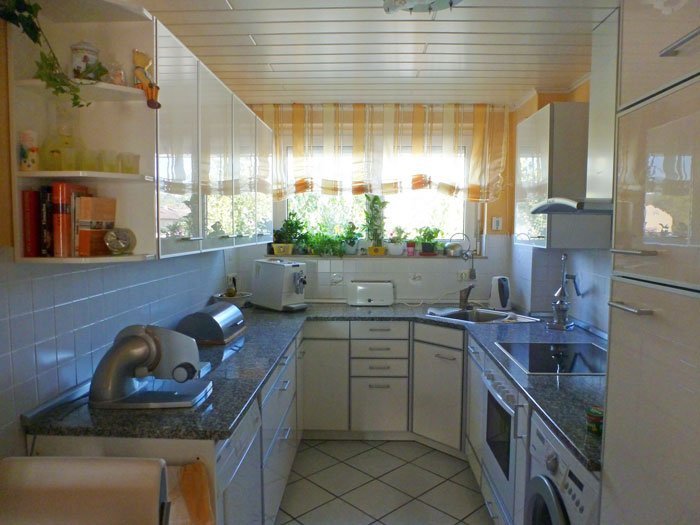 *** TOP ANGEBOT *** ATTRAKTIVE 3-Zi. ETW mit EBK &amp; SÜD-BALKON in Bergen-Enkheim