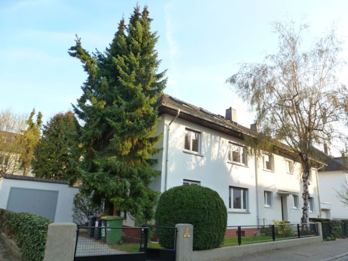 ### XXL-WOHN(T)RAUM-IDYLLE- ### 7-Zi. DHH mit EBK, TERRASSE, GARTEN u.v.m