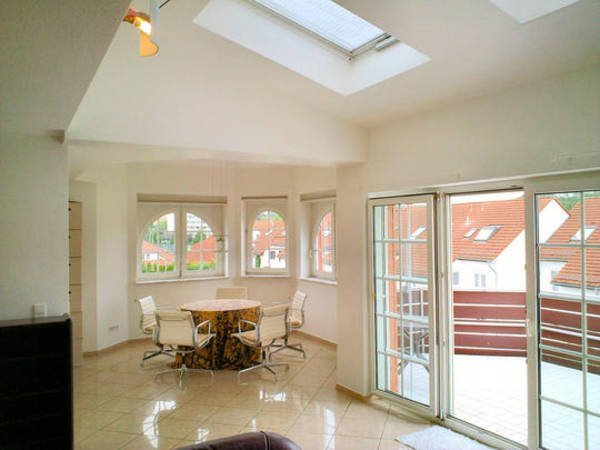 *** LUXUS-AUSSTATTUNG *** Fantastische 4 Zi. PENTHOUSE-MAISONETTE mit EBK & BALKON in Niederrad