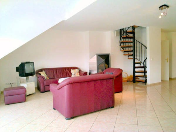 *** LUXUS-AUSSTATTUNG *** Fantastische 4 Zi. PENTHOUSE-MAISONETTE mit EBK & BALKON in Niederrad
