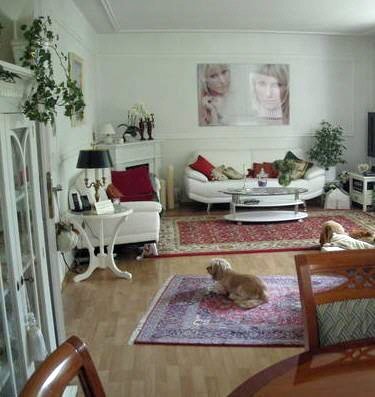 *** ANSPRUCHSVOLLE 4-5 Zi. Whg. mit EBK, TERRASSE & Gartennutzung in guter Lage (am Hardtwald) ***