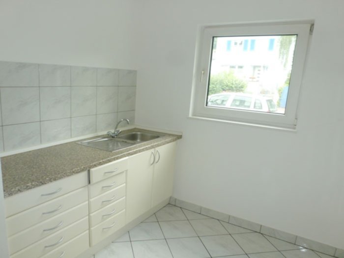 *** SEHR GEPFLEGTES MEHRFAMILIEHAUS *** 333 m² Wfl., Terrassen, Balkone, gute Ausstattung...