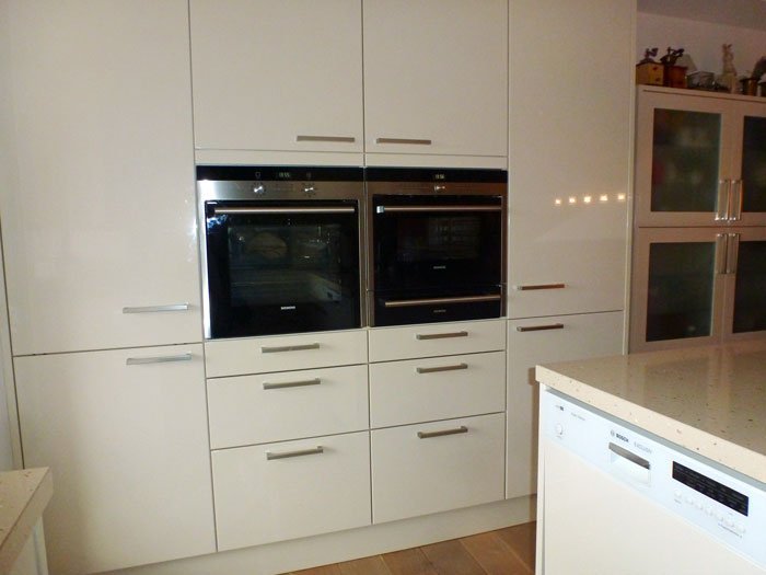 °°° FANTASTISCHE 3,5-Zi. DG-MAISONETTE mit LUXUS-KÜCHE, DACHTERRASSE & LOGGIA °°°