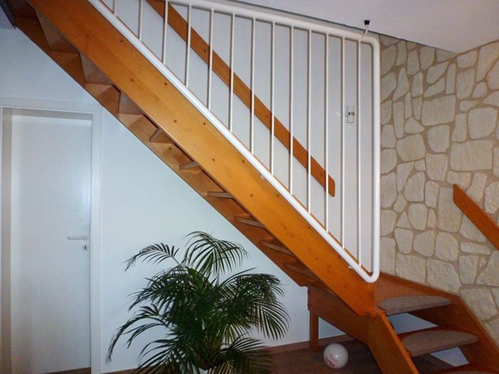 °°° FANTASTISCHE 3,5-Zi. DG-MAISONETTE mit LUXUS-KÜCHE, DACHTERRASSE & LOGGIA °°°