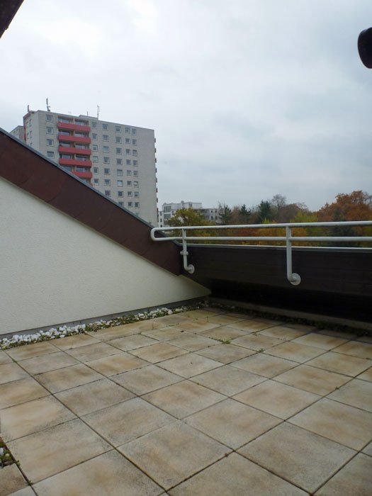 °°° FANTASTISCHE 3,5-Zi. DG-MAISONETTE mit LUXUS-KÜCHE, DACHTERRASSE & LOGGIA °°°