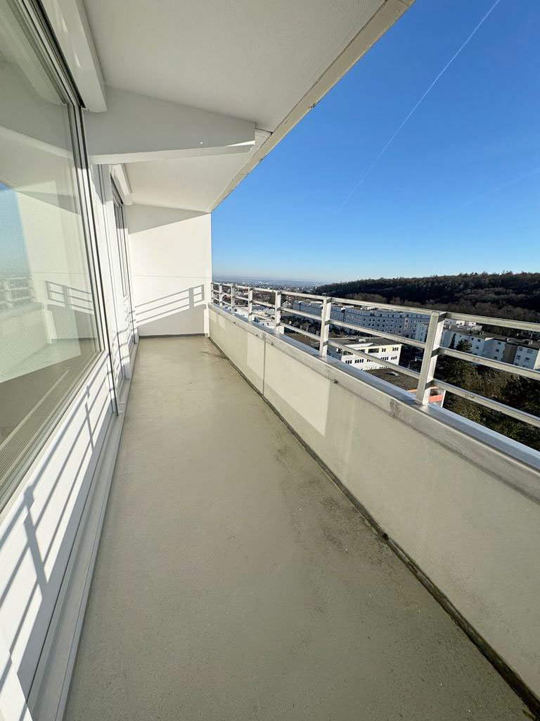 °°° TOLLE KAUFGELEGENHEIT °°° 3-Zi. ETW mit LOGGIA & Stellplatz in Oberursel