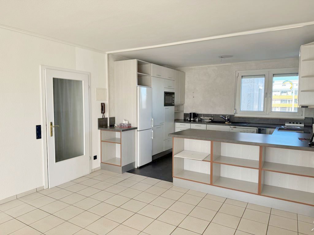 °°° TOLLE KAUFGELEGENHEIT °°° 3-Zi. ETW mit LOGGIA & Stellplatz in Oberursel