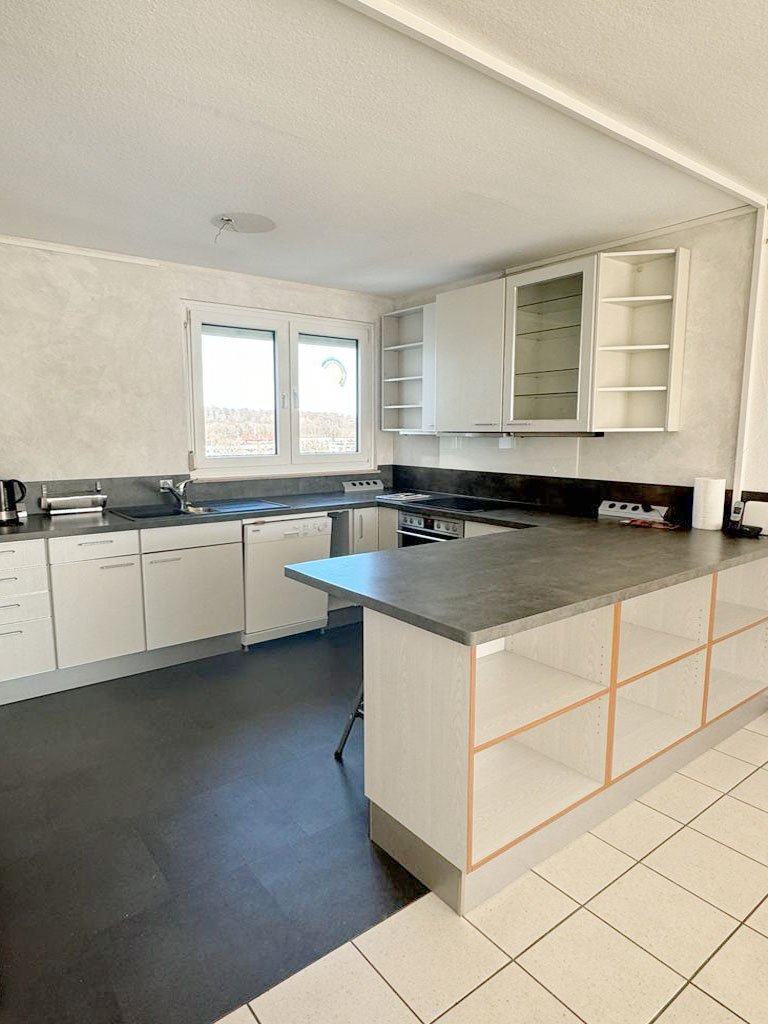 °°° TOLLE KAUFGELEGENHEIT °°° 3-Zi. ETW mit LOGGIA & Stellplatz in Oberursel