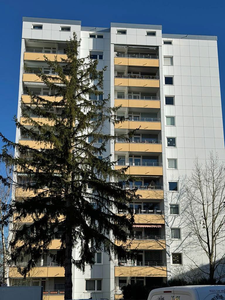 °°° TOLLE KAUFGELEGENHEIT °°° 3-Zi. ETW mit LOGGIA & Stellplatz in Oberursel