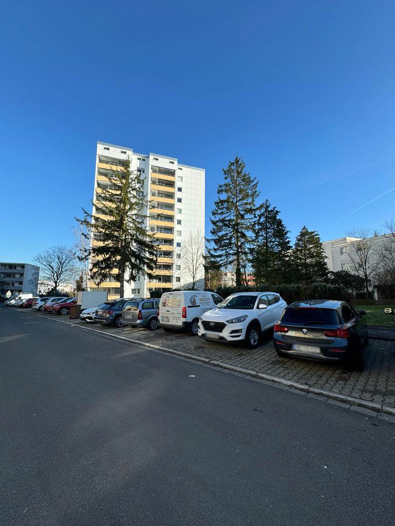 °°° TOLLE KAUFGELEGENHEIT °°° 3-Zi. ETW mit LOGGIA & Stellplatz in Oberursel