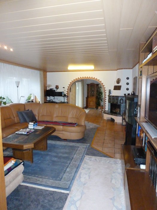 *** WAHRE FAMILIEN-IDYLLE *** Freistehendes 6-Zimmer EFH mit großem Pracht-Grundstück