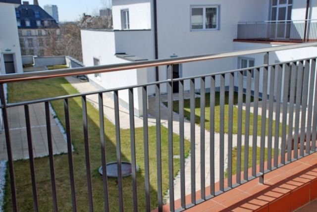 °°° Traumhafte 4-Zimmer Dachgeschoss-Wohnung mit EBK & 2 BALKONEN °°°