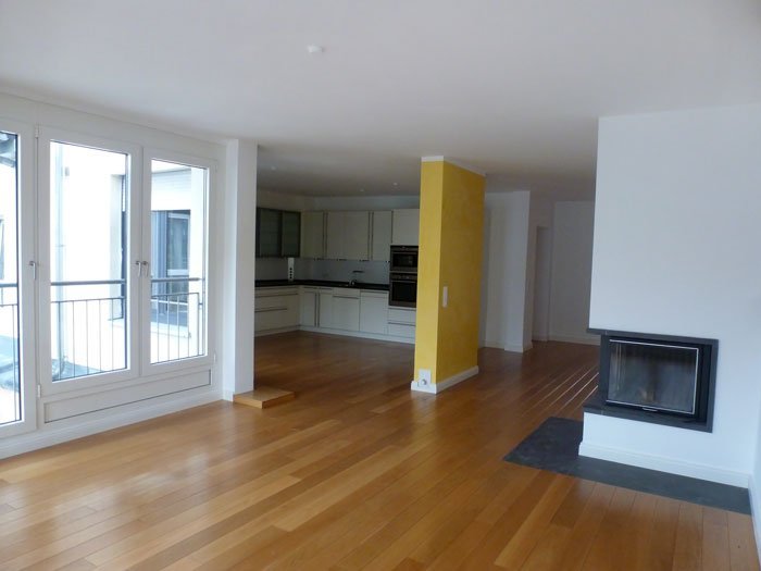** SANIERTER STIL-ALTBAU ** Exklusives 3-Zi. LUXUS-PENTHOUSE mit KAMIN, TERRASSE, BLK ...