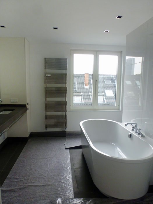 ** SANIERTER STIL-ALTBAU ** Exklusives 3-Zi. LUXUS-PENTHOUSE mit KAMIN, TERRASSE, BLK ...