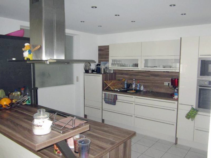 °°° Traumhafte 4 Zi. ETW mit Kamin, Wintergarten, Terrasse & Garten °°°