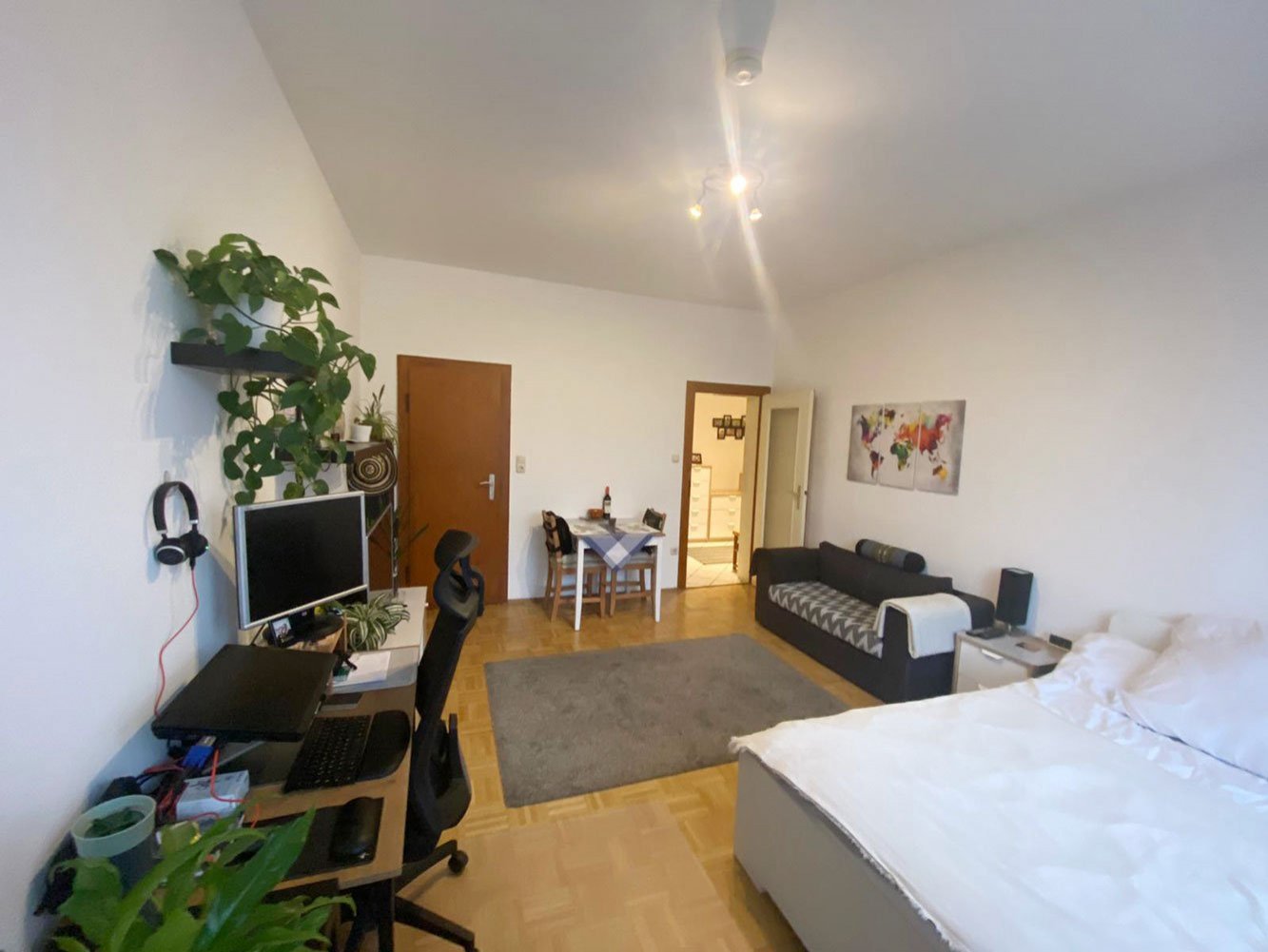 *** SINGLES AUFGEPASST *** Schicke 1-Zi. Whg. mit BALKON in Bad Soden
