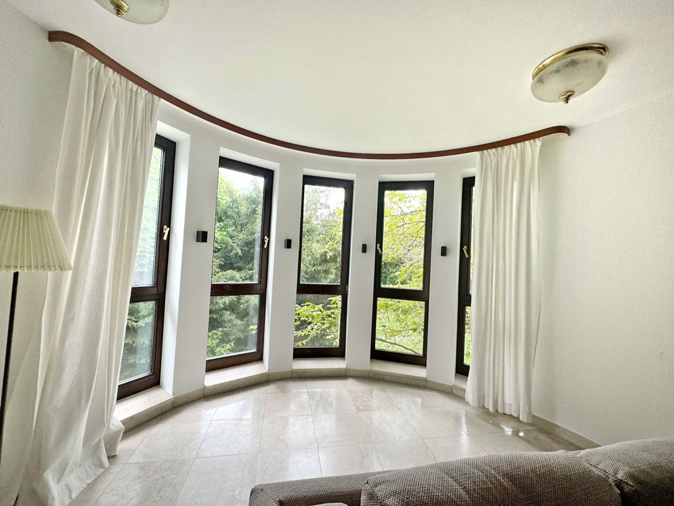 °°° EINZIGARTIGER XXL-WOHNTRAUM °°° Exklusive 5-Zi. Whg. mit EBK & TERRASSE im Grünen