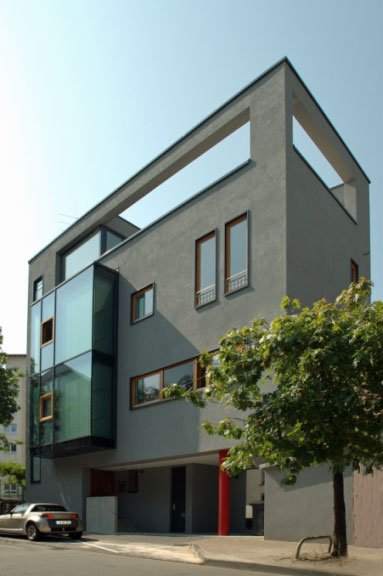 *** DESIGN-TOWNHOUSE *** Fantastisches EFH, 4-5 Zi., EBK, 2 BÄDERN & DACHTERRASSE