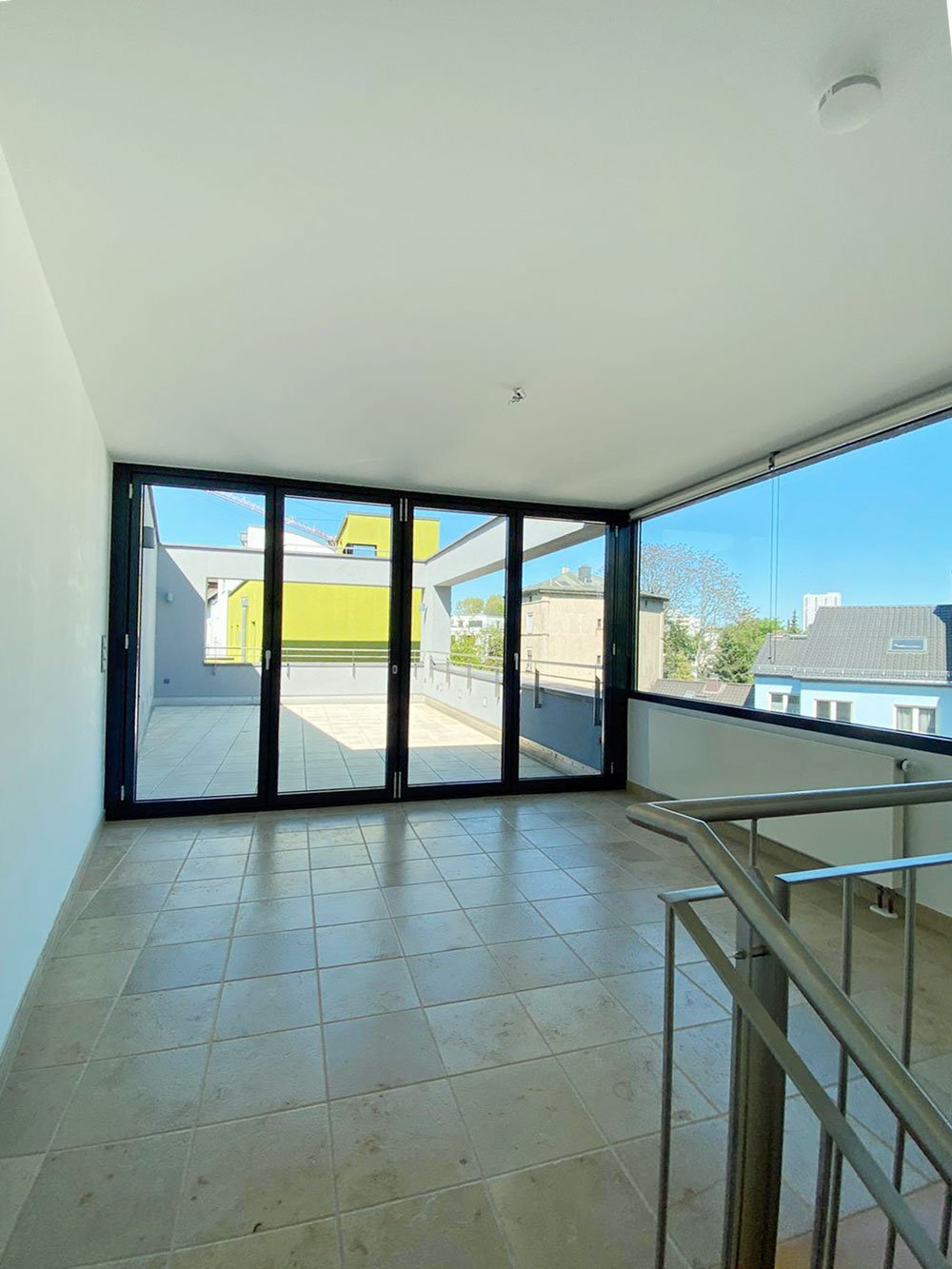 *** DESIGN-TOWNHOUSE *** Fantastisches EFH, 4-5 Zi., EBK, 2 BÄDERN & DACHTERRASSE