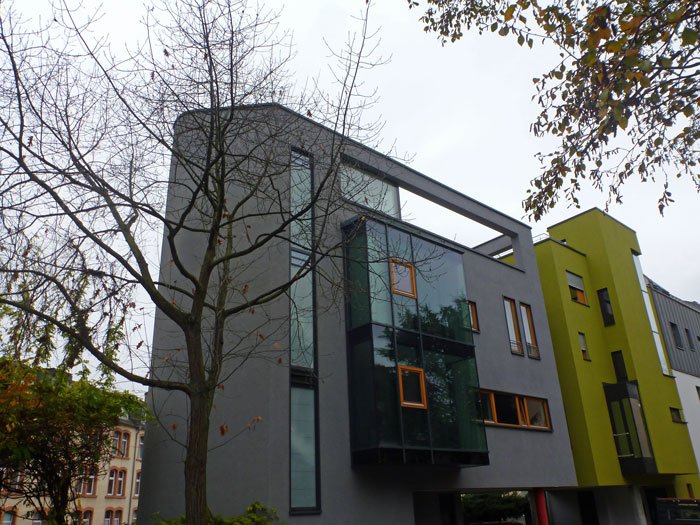 *** DESIGN-TOWNHOUSE *** Fantastisches EFH, 4-5 Zi., EBK, 2 BÄDERN & DACHTERRASSE