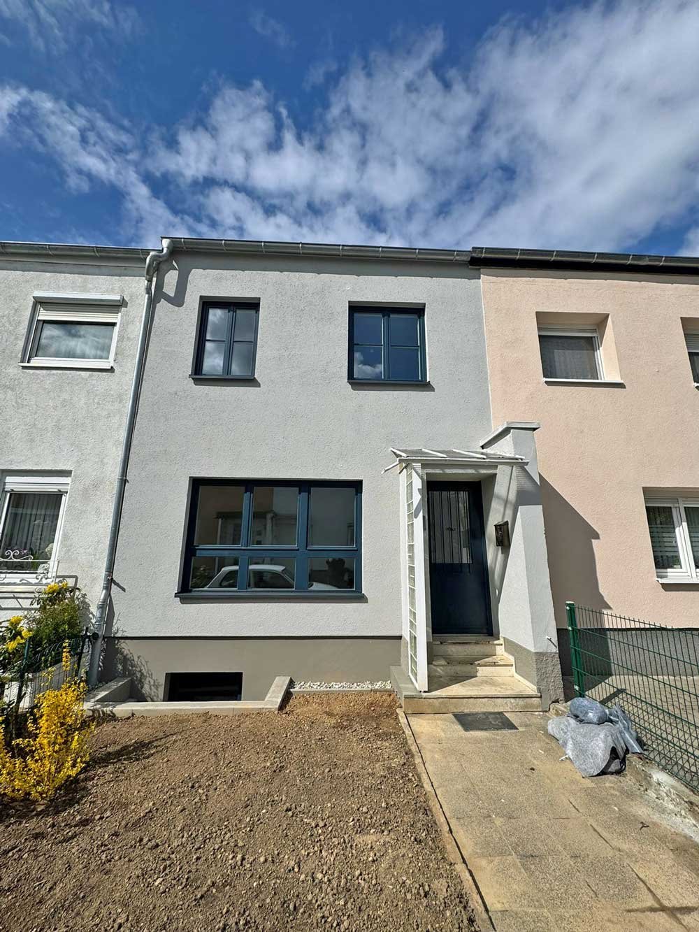 *** Erstbezug nach Sanierung *** Stilvolles Ernst-May-Haus mit Garten