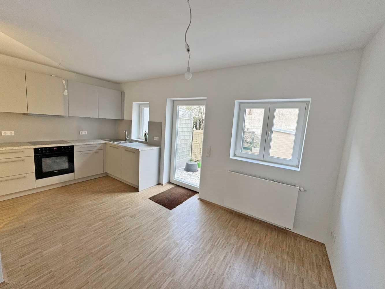 *** Erstbezug nach Sanierung *** Stilvolles Ernst-May-Haus mit Garten