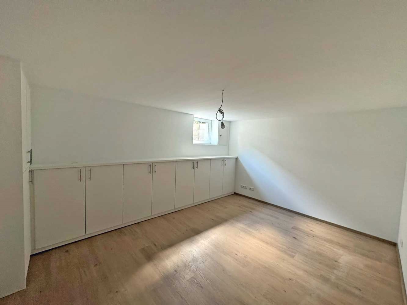 *** Erstbezug nach Sanierung *** Stilvolles Ernst-May-Haus mit Garten