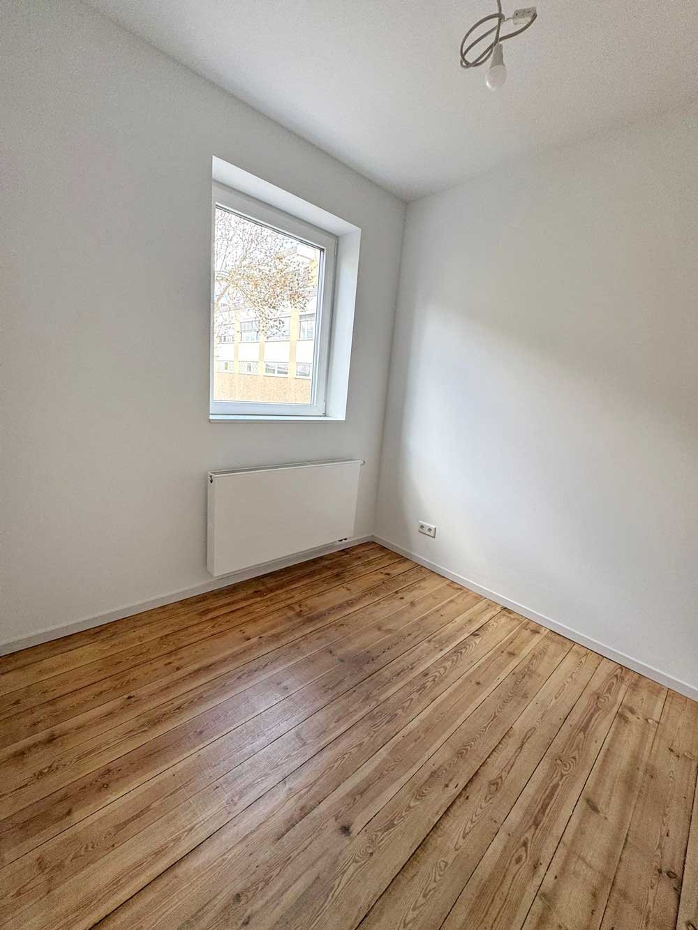 *** Erstbezug nach Sanierung *** Stilvolles Ernst-May-Haus mit Garten