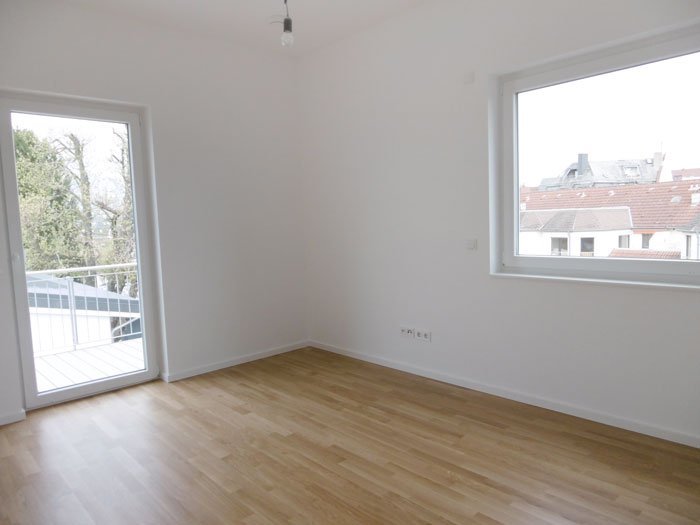 *** Stilvolle Penthouse-Maisonette mit EBK, Dachterrasse &amp; Klimaanlage ***