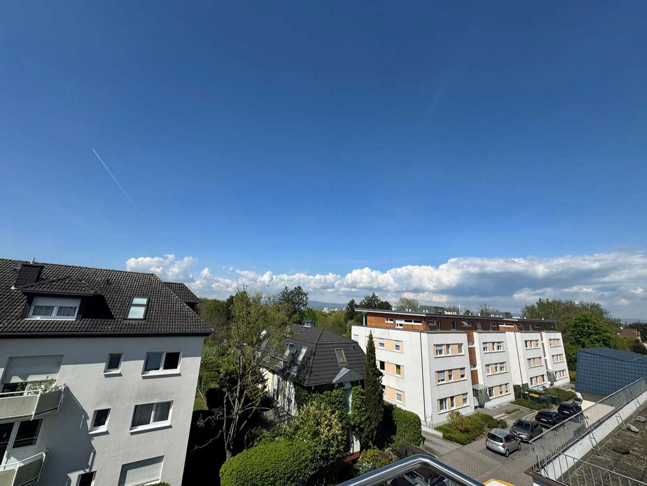 *** Stilvolle Penthouse-Maisonette mit EBK, Dachterrasse &amp; Klimaanlage ***