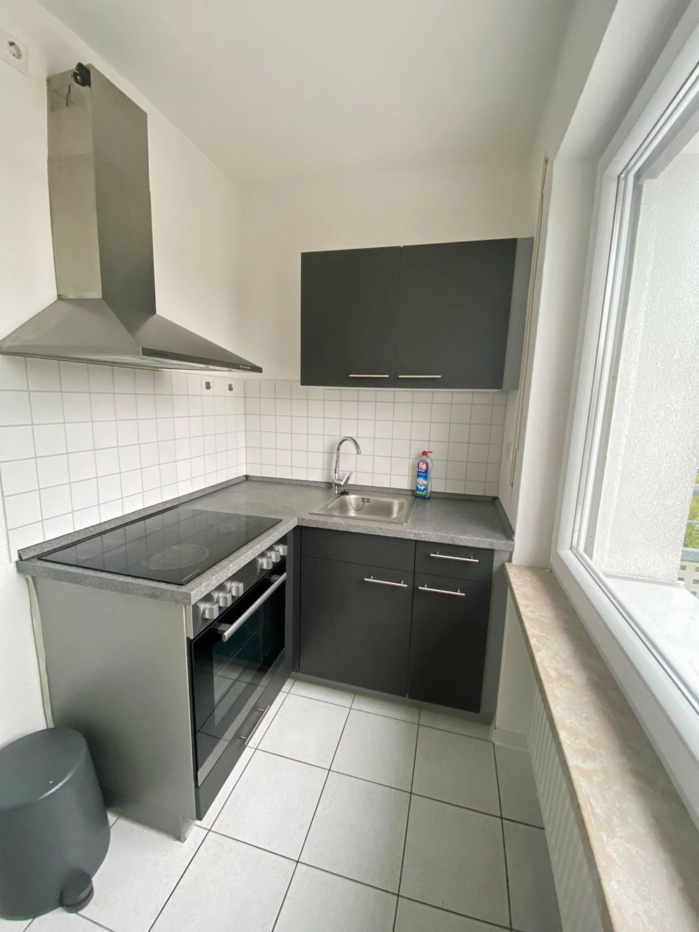 *** GEMÜTLICHE 2-Zi. Wohnung mit EBK & BALKON am Heilsberg ***