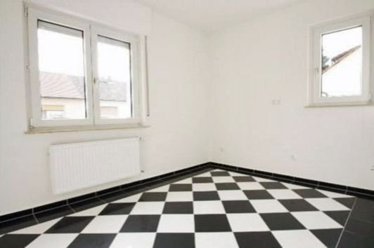 7-Zi. mit 2 KÜCHEN, 3 BÄDERN, TERRASSE &amp; GARTEN in Dreieich