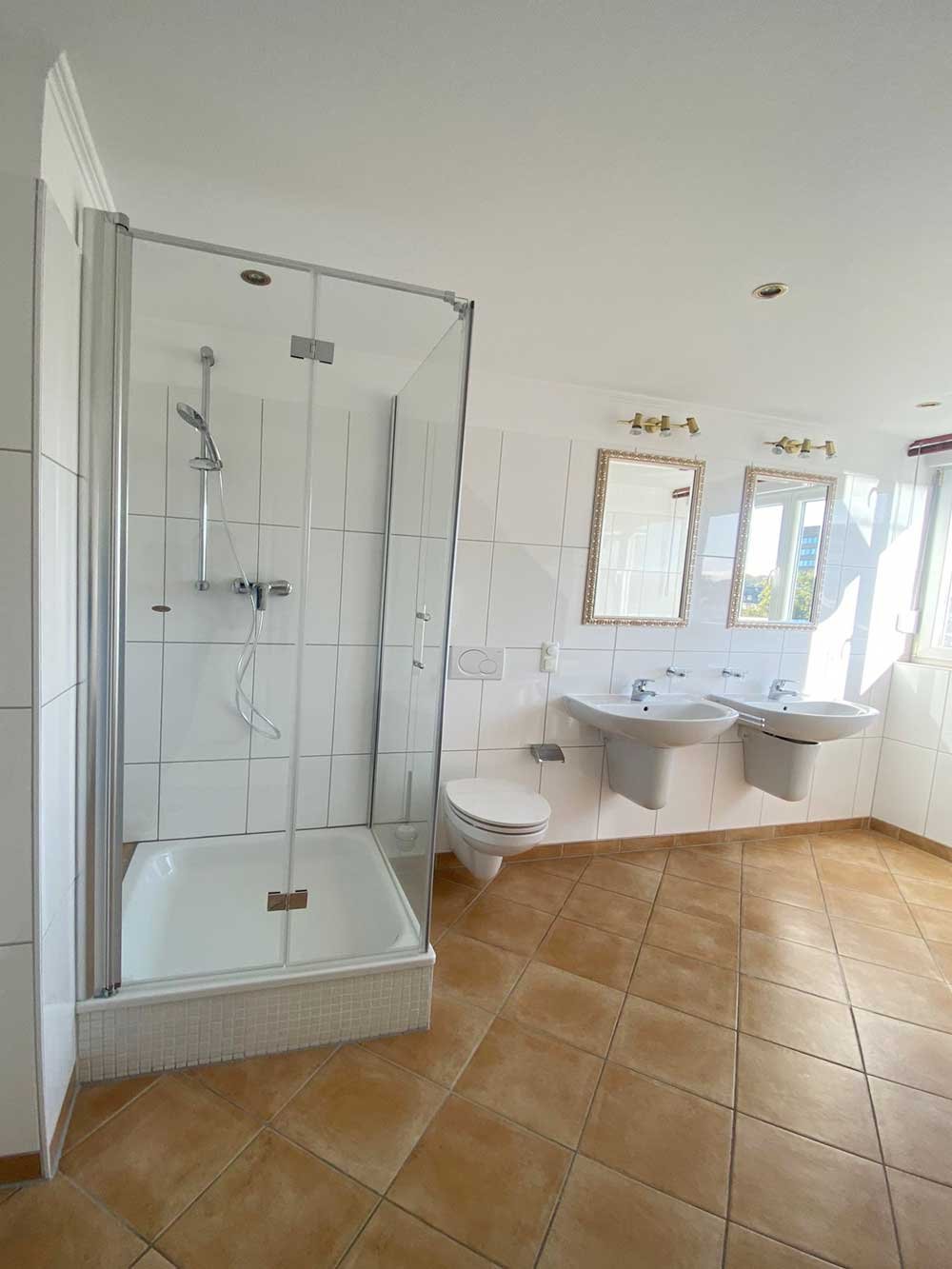 *** Exklusive Dachgeschoss-Maisonette mit Skylineblick im Brückenviertel ***