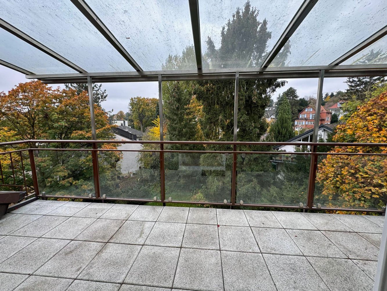 *** GROSSZÜGIG &amp; CHARMANT *** 3-Zi. Whg. mit EBK &amp; BALKON in Bad Soden