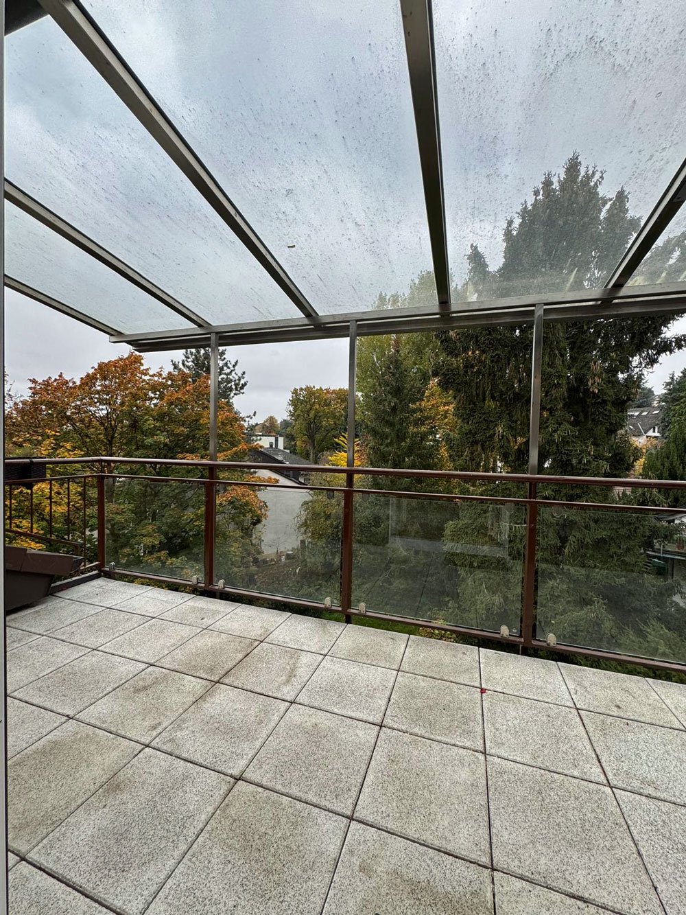 *** GROSSZÜGIG &amp; CHARMANT *** 3-Zi. Whg. mit EBK &amp; BALKON in Bad Soden