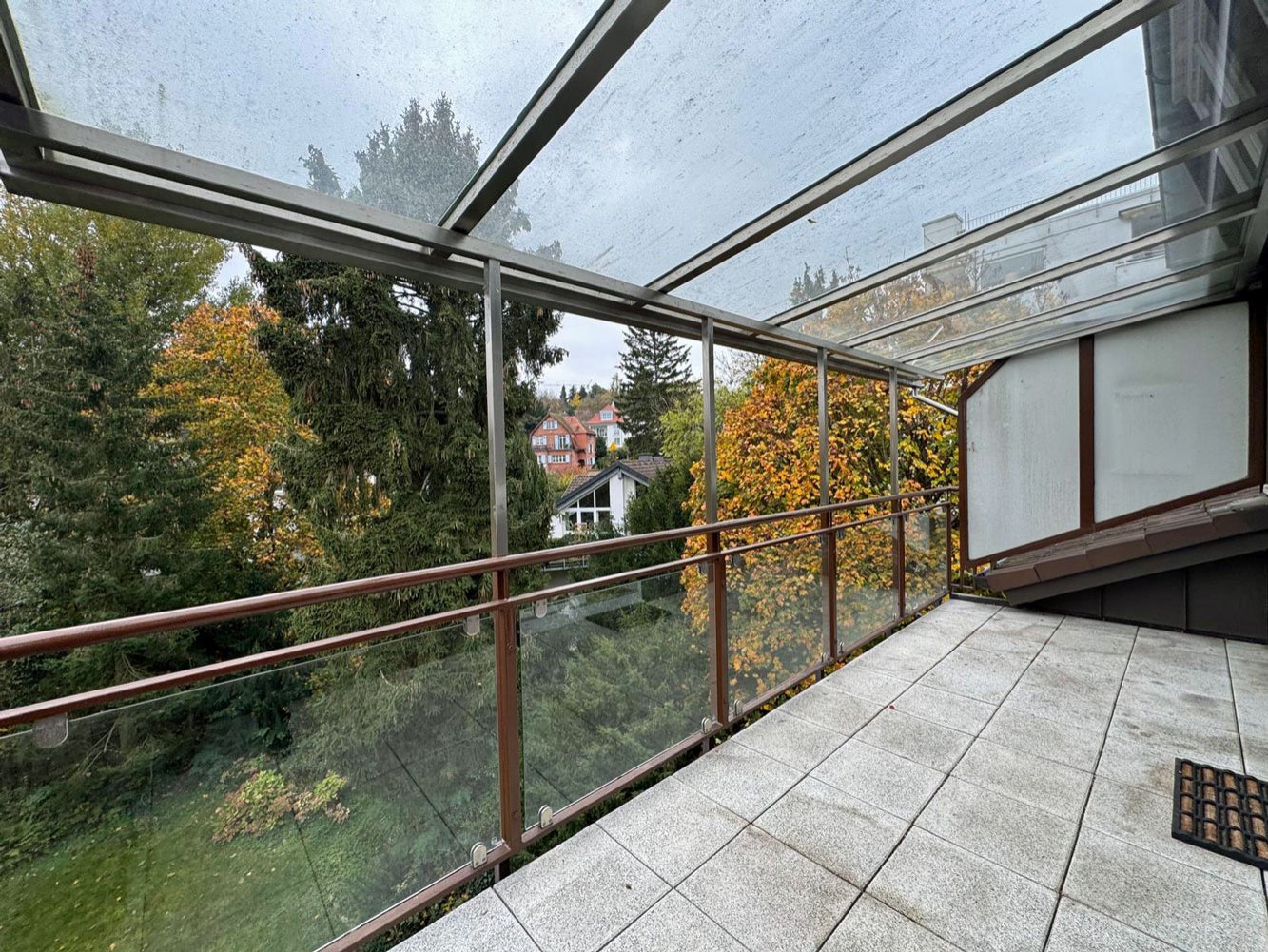 *** GROSSZÜGIG &amp; CHARMANT *** 3-Zi. Whg. mit EBK &amp; BALKON in Bad Soden