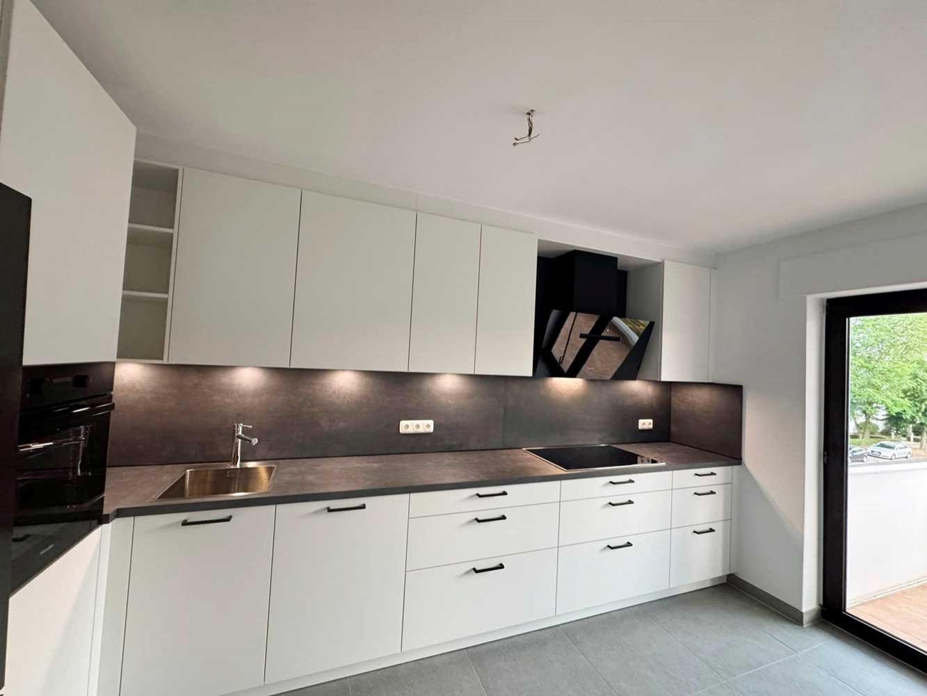 Lichtdurchflutete Maisonette mit neuer EBK & 4 BALKONEN in Oberursel