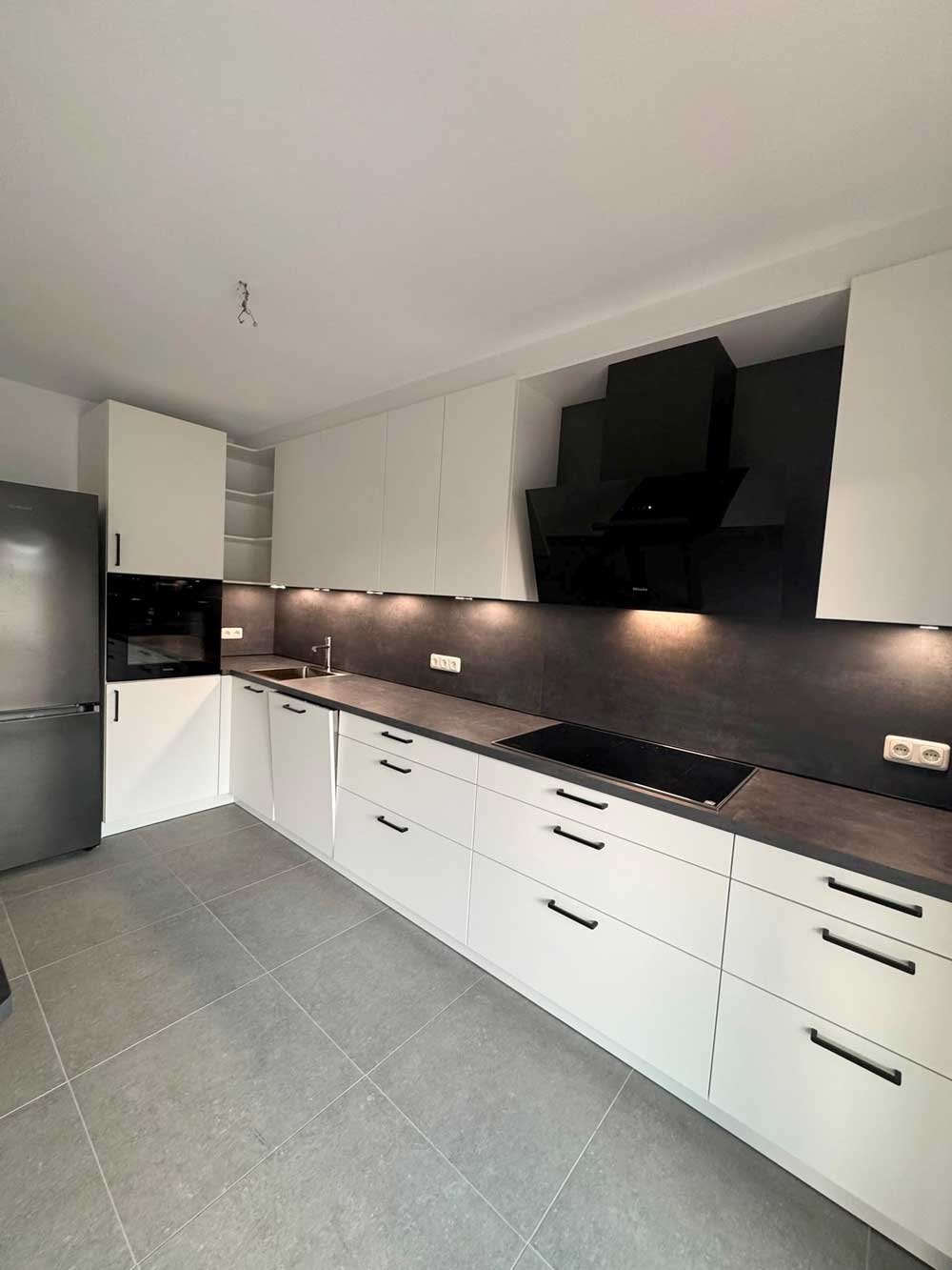 Lichtdurchflutete Maisonette mit neuer EBK & 4 BALKONEN in Oberursel