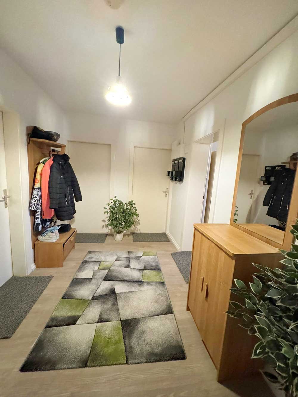 *** OSTEND *** Möbliertes Zimmer in Männer-WG