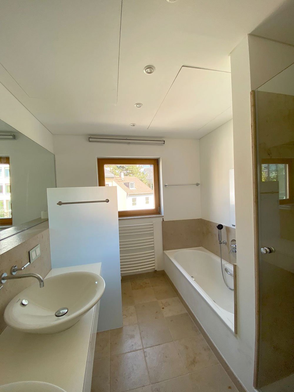 *** DESIGN-TOWNHOUSE *** Fantastisches EFH, 4-5 Zi., EBK, 2 BÄDERN & DACHTERRASSE