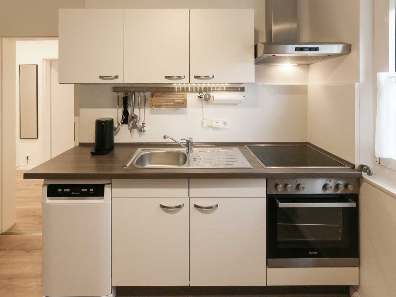 *** Möbliert *** Elegante 3-Zi.-Whg. mit großem Balkon in Bergen-Enkheim