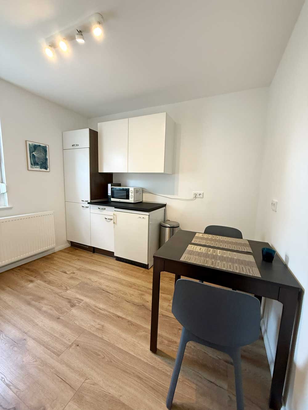*** Möbliert *** Elegante 3-Zi.-Whg. mit großem Balkon in Bergen-Enkheim