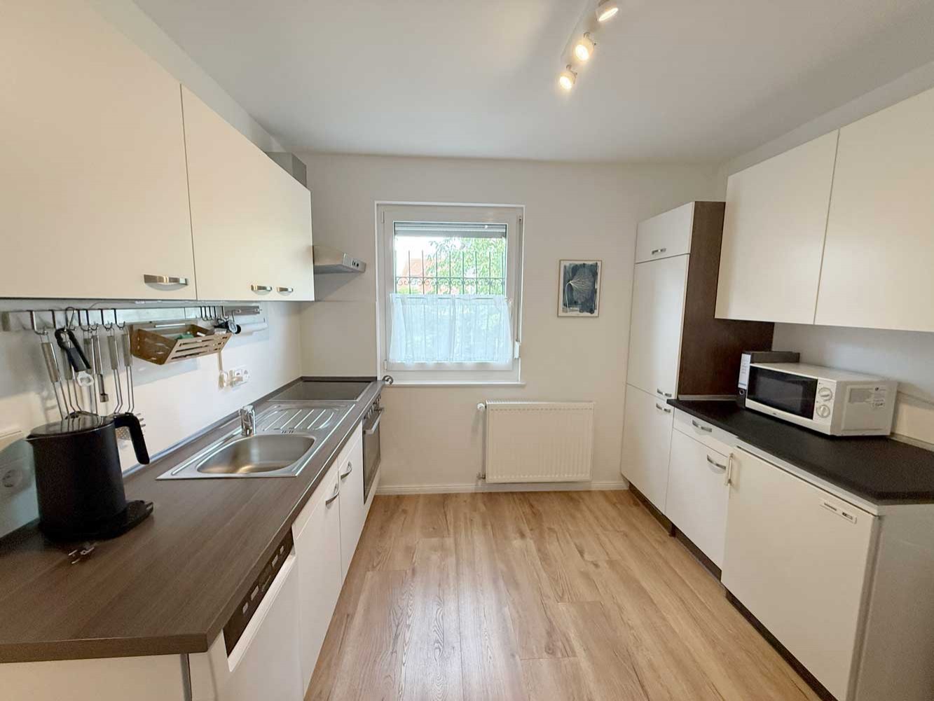 *** Möbliert *** Elegante 3-Zi.-Whg. mit großem Balkon in Bergen-Enkheim