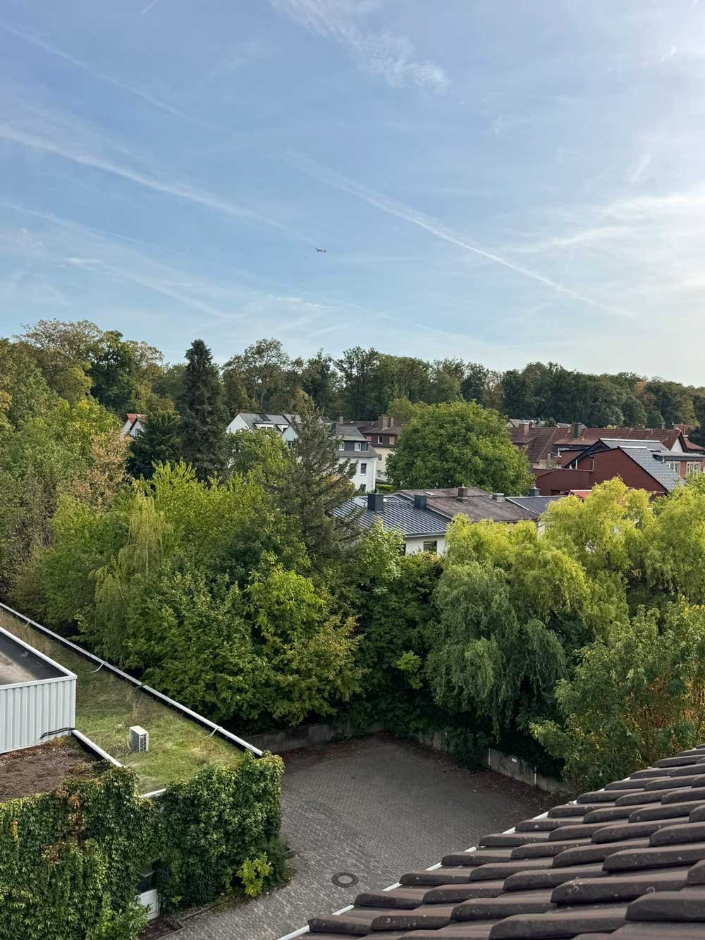 *** FRISCH RENOVIERT *** 2-Zi. Wohnung mit EBK am Heilsberg