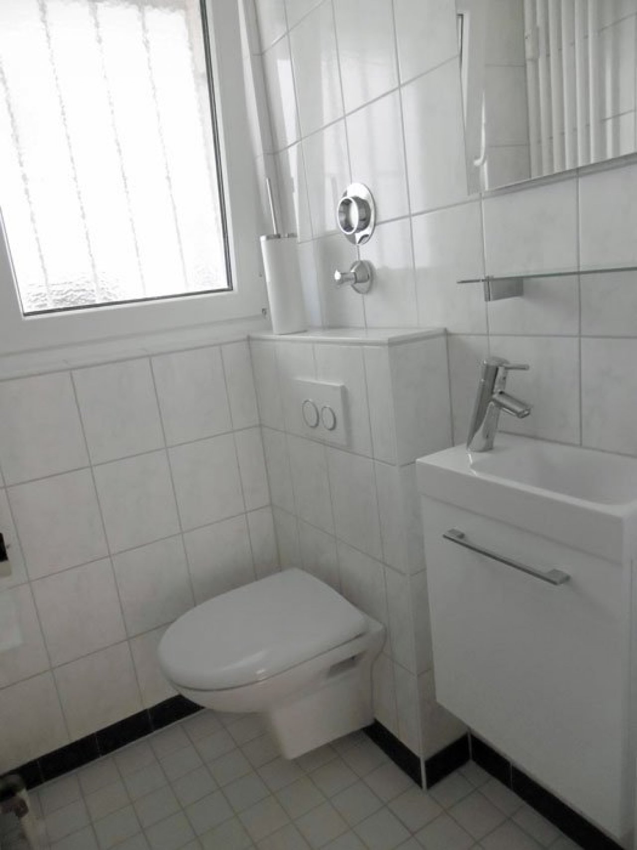 WC WC