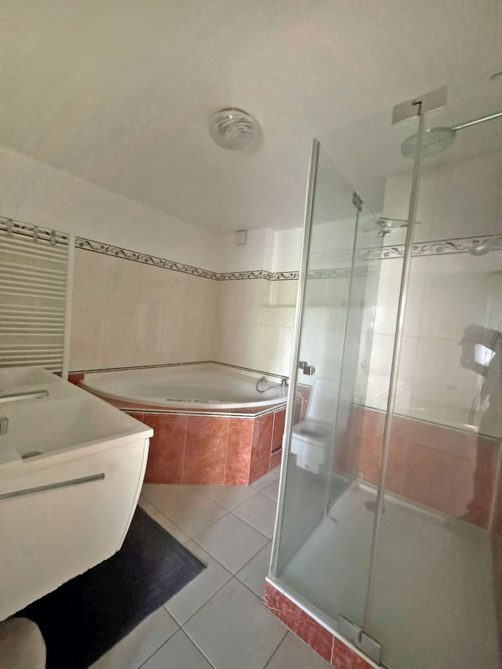 Badezimmer 1 Badezimmer 1