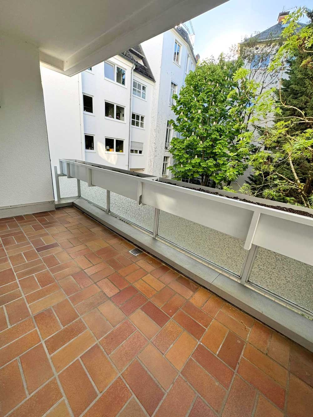 Frankfurt: +++ Charmante 2-Zi. Wohnung mit EBK & BALKON im Westend +++ 